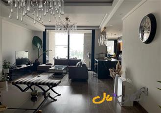 زعفرانیه، ۱۰۰ متر طبقه ششم، کلاسیک بدون مشابه