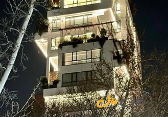 حیاط آپارتمان 4خواب نوساز 3پارکینگ فرمانیه سنبل