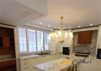 فروش آپارتمان /۱۸۰ متری در نیاوران