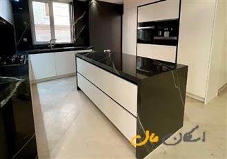 ۲۱۰مترولنجک‌*۳جهت‌نور‌مستقیم/۲پارکینگ‌/فول