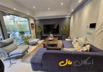 ۱۵۵ متر ۱۳۰ متر حیاط در اختیار زعفرانیه
